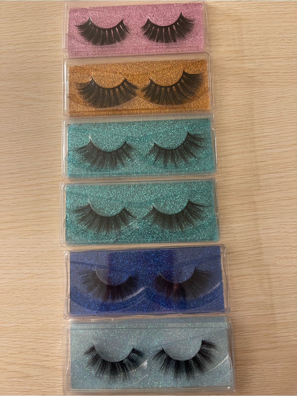 Set of 6 False Eyelash Pairs on Glitter Trays